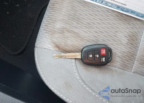 2014 Toyota Corolla Le z USA, uszkodzony, nr VIN 2T1BURHE3EC055394